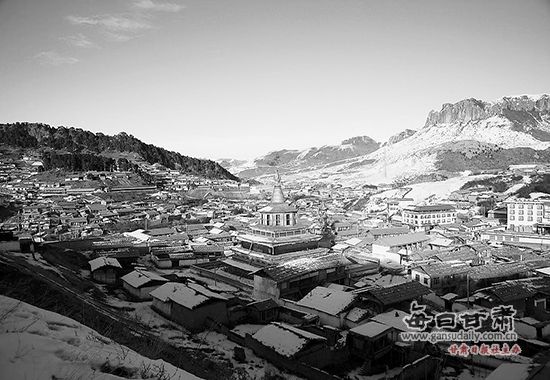 �������ξ֣����C�؅^(q��)����4��(g��)ͨ�ÙC(j��)��(ch��ng)