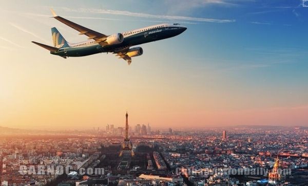 ���􆢄�(d��ng)737 MAX 10 �ѫ@ӆ�γ�240��